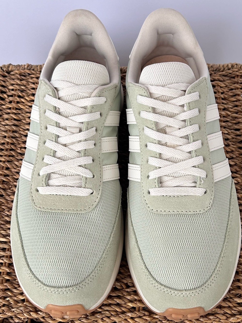 Adidas Women’s Run 70 Sneakers Chunky Sole Lace Up Green/White Size 9